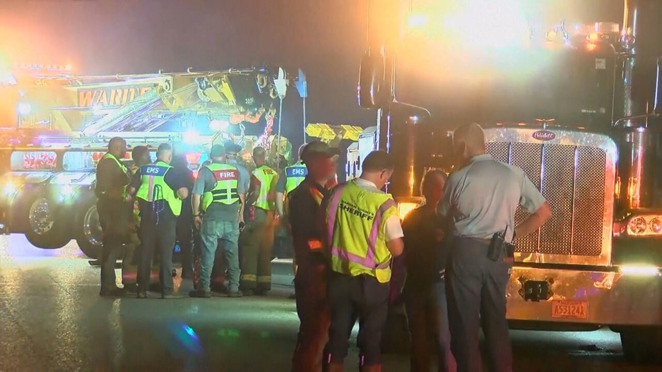 Seven people were killed and 37 others were injured after a bus ran off a road and overturned in Mississippi.​ Check the Comments 👇