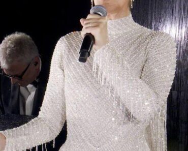 «Celine Dion’s performance at the Paris Olympics was revealed to be a hoax. 😳 The sight of the terminally ill Canadian singer in front of the Eiffel Tower deeply touched the audience